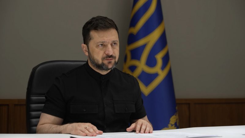 Зеленський закликав ЄС зняти «штучну блокаду» переговорів про вступ України Зеленський закликав ЄС зняти «штучну блокаду» переговорів про вступ України